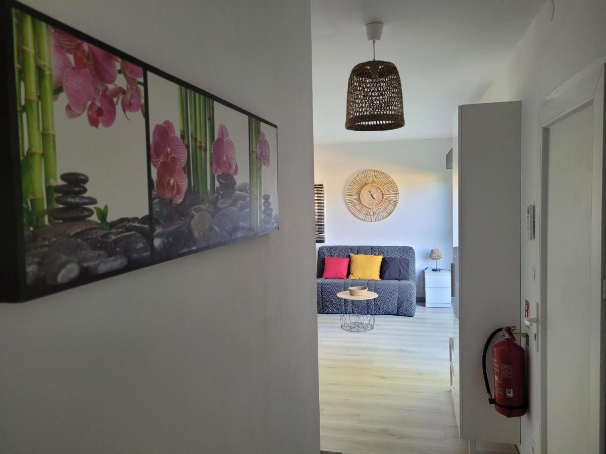 Appartement Tout Equipe En Rez-De-Jardin Entre Gard Et Ardeche Saint-Julien-de-Peyrolas Εξωτερικό φωτογραφία