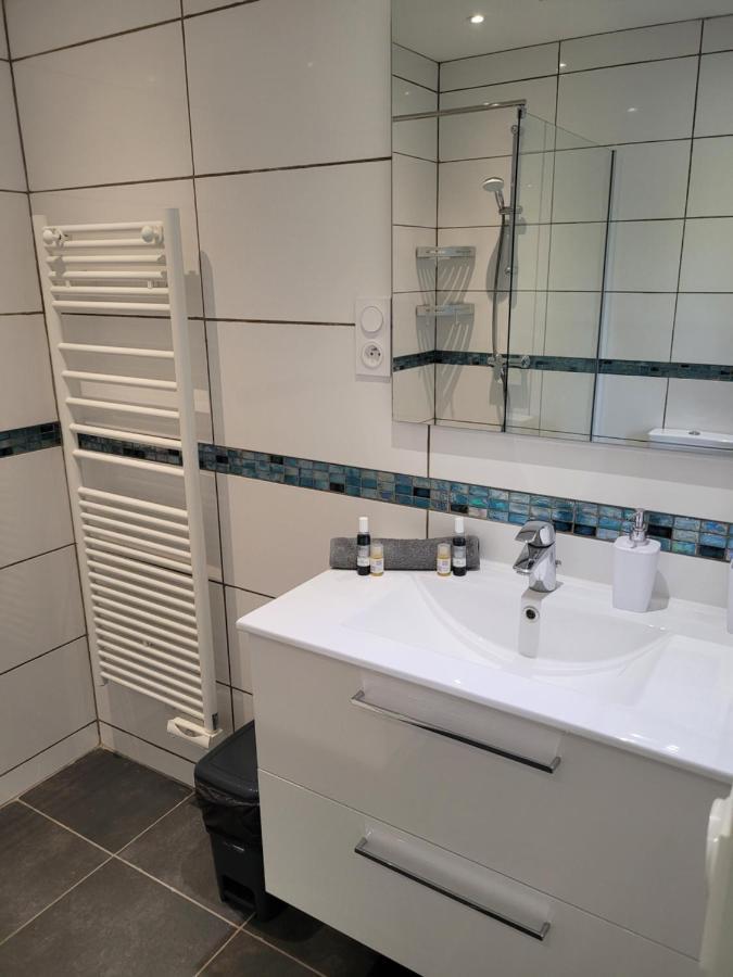 Appartement Tout Equipe En Rez-De-Jardin Entre Gard Et Ardeche Saint-Julien-de-Peyrolas Εξωτερικό φωτογραφία