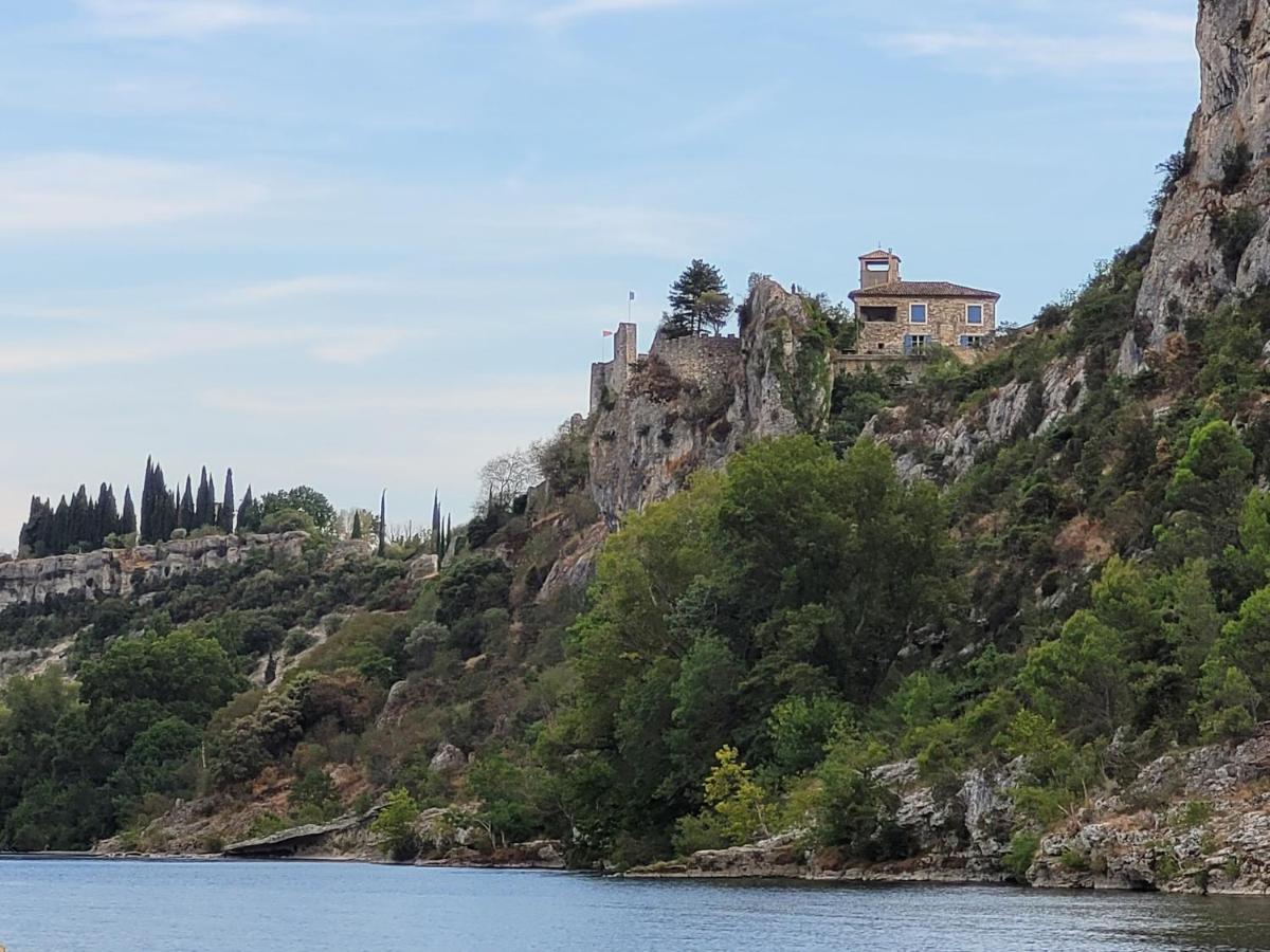 Appartement Tout Equipe En Rez-De-Jardin Entre Gard Et Ardeche Saint-Julien-de-Peyrolas Εξωτερικό φωτογραφία